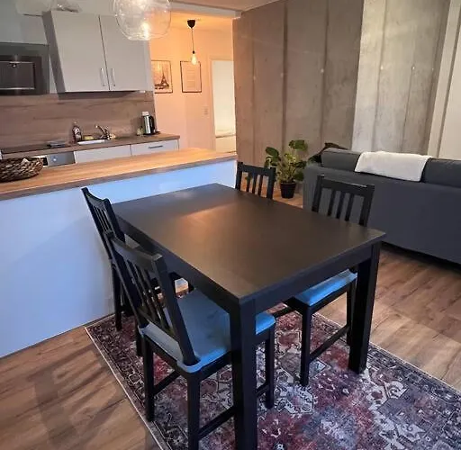 3-zimmer Mit Lage Apartment *